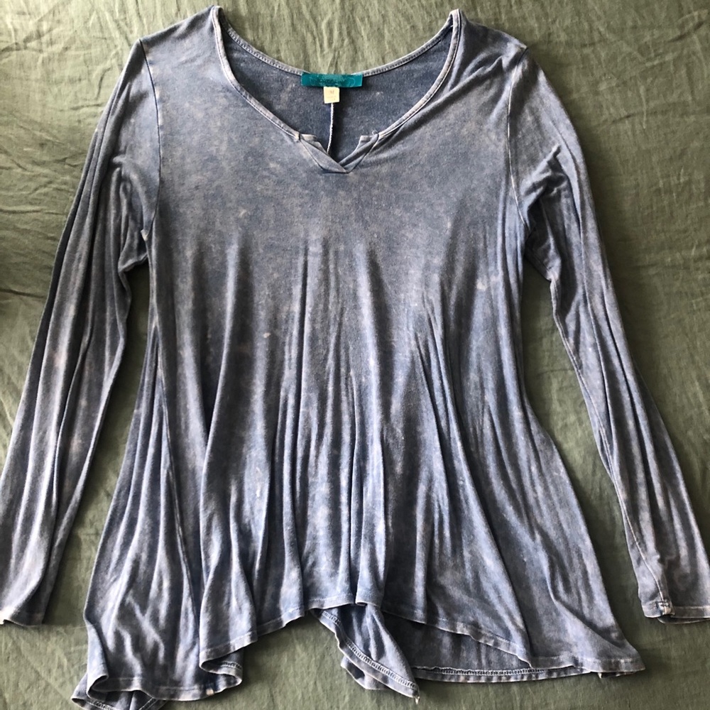 Flowy Hip Long Sleeve Blue Dye Shirt